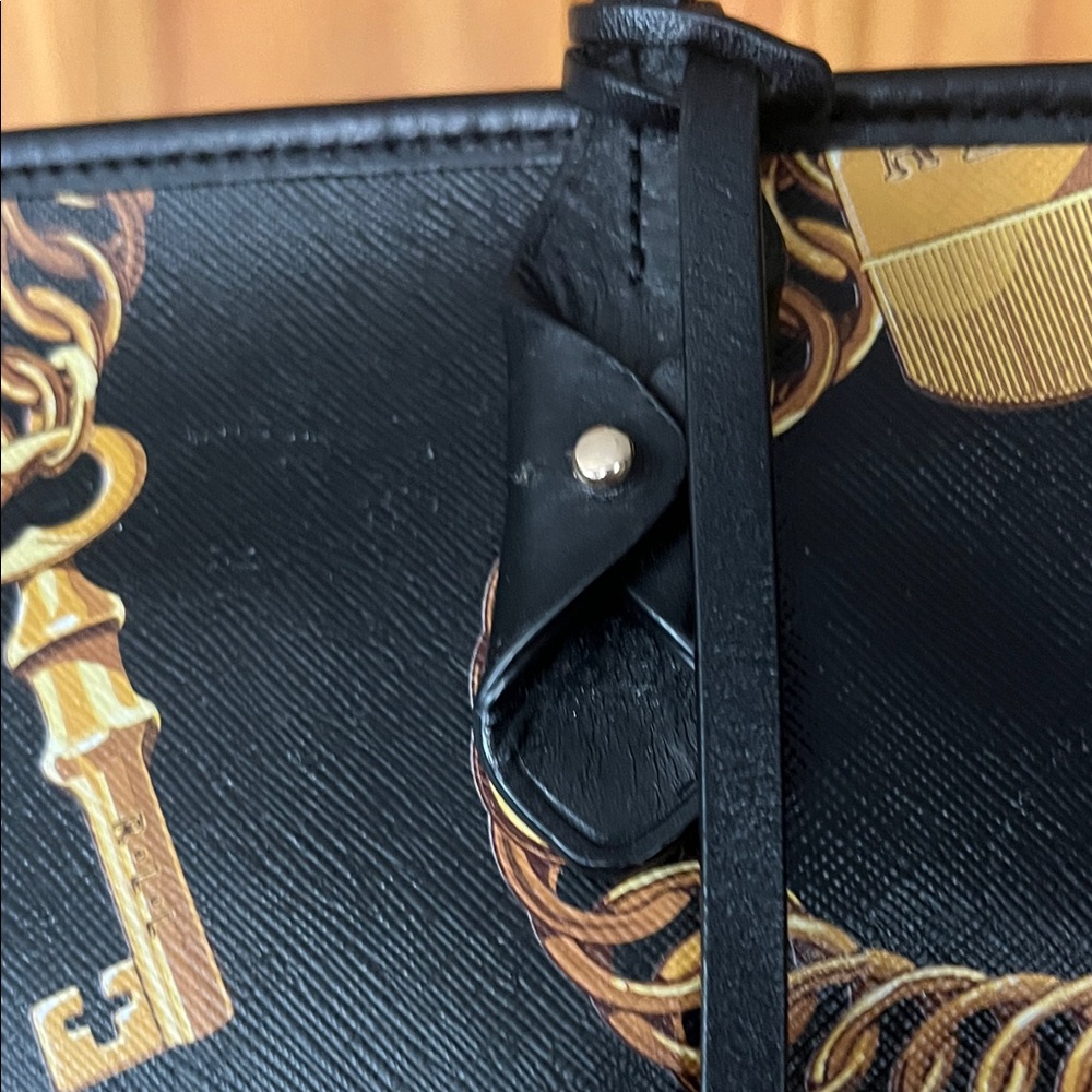 Lauren Ralph Lauren Black & Gold Equestrian Tote Bag - Picture 4 of 16